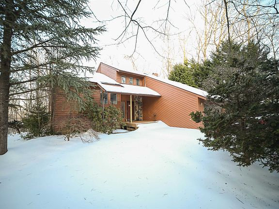 3rd image of 512 Chinquapin Dr