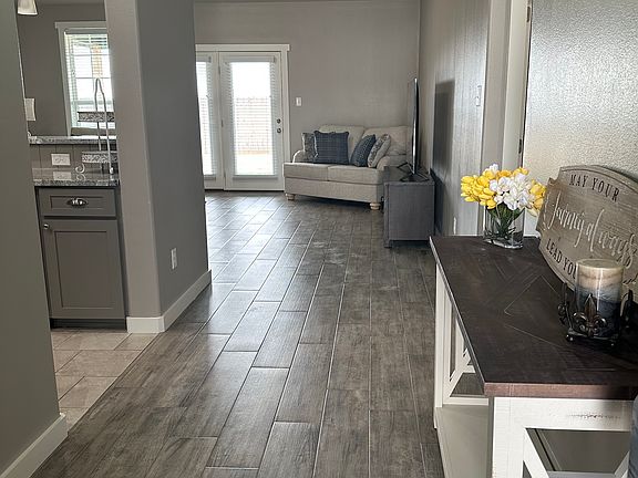3rd image of 4053 Blair Ln
