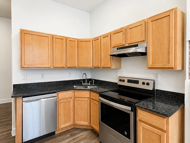 2125 Bolton St #1 — Photo 5