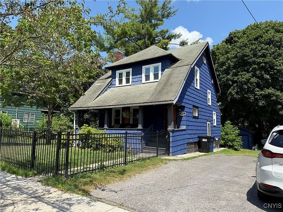 1st image of 301 Arlington Ave #3