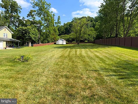 5th image of 902 Fritztown Rd