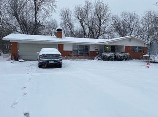 1003 SE 13th St, Wagoner, OK 74467