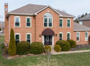 804 Foxfire Dr, Louisville, KY 40223