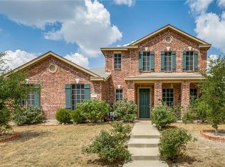 733 Snowy Orchid Dr, Desoto, TX 75115