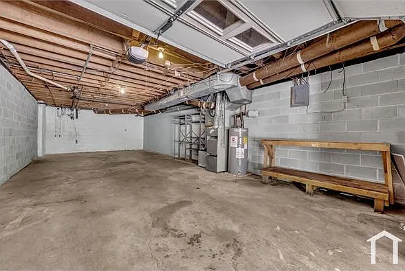 2136 Lynngate Dr #C — Photo 30