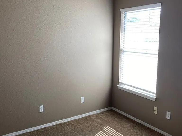 3372 W Yale St — Photo 11