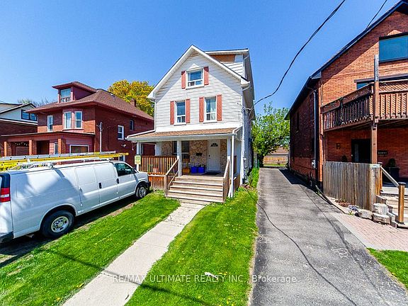 2nd image of 128 Elgin St E