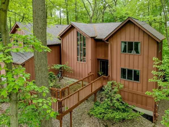 6537 Wyndham Dr, Kalamazoo, MI 49009