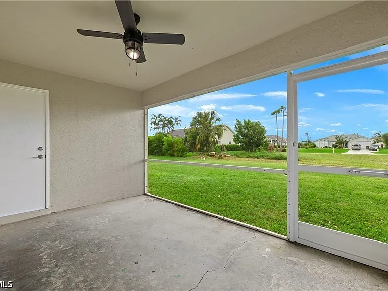 3919 SW 14th Ave — Photo 25