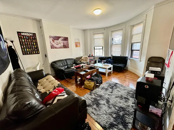872 Huntington Ave, Boston, MA