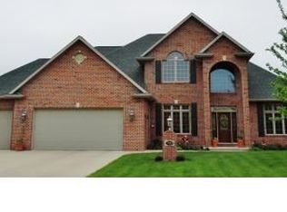 770 Winding Waters Way, De Pere, WI 54115