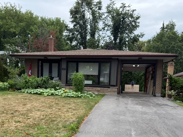 452 Juliana Dr, Oshawa, ON L1G 2E8