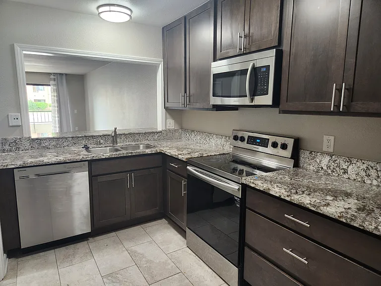 3525 Lebon Dr #107 — Photo 20