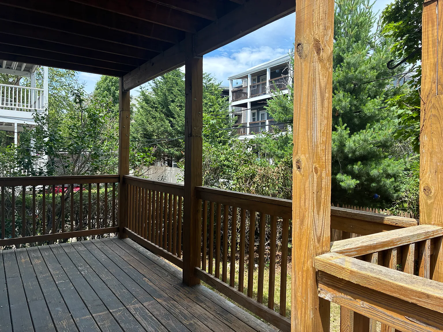 3 bed, 1.5 bath, 9999 sqft, $3,300 — Photo 4