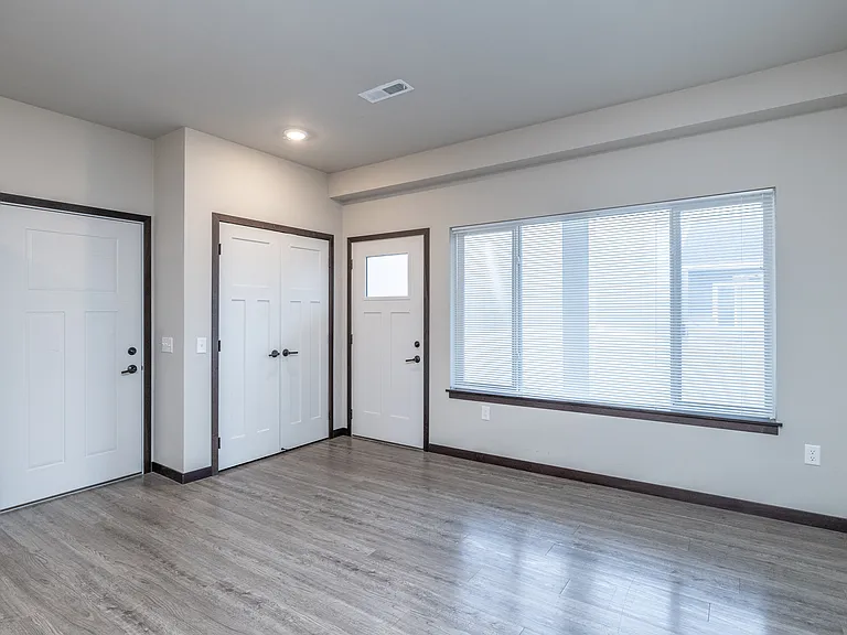 Falcon Heights Townhomes — Photo 3
