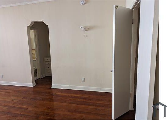 4th image of 621 S Gramercy Pl APT 206