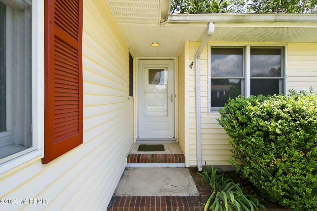 9 Wayside Drive, Brick, NJ - View 6