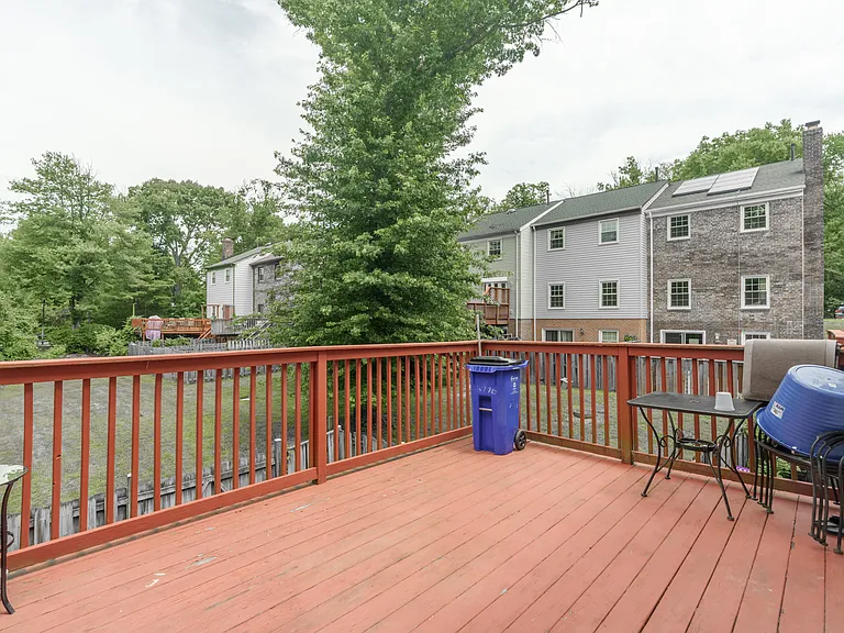 5776 Yellowrose Ct — Photo 8