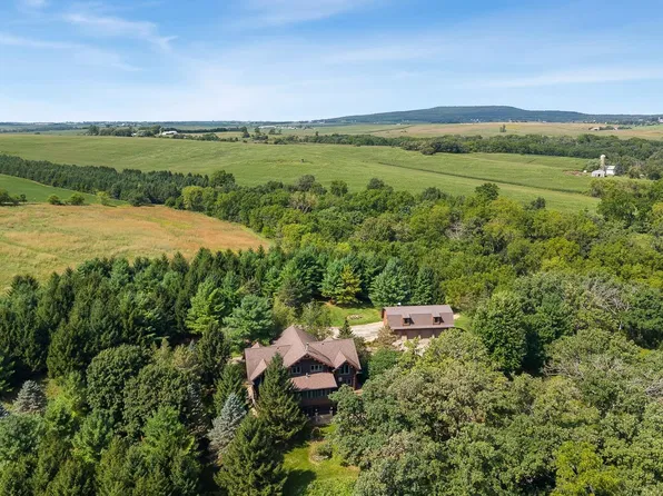 2195 County Road Z, Blue Mounds, WI 53517
