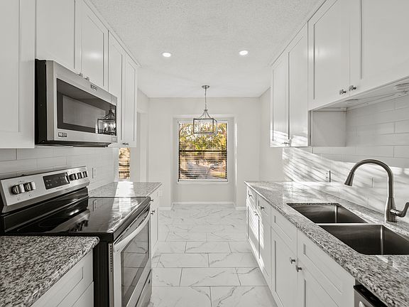 5th image of 1914 Lakeside Dr