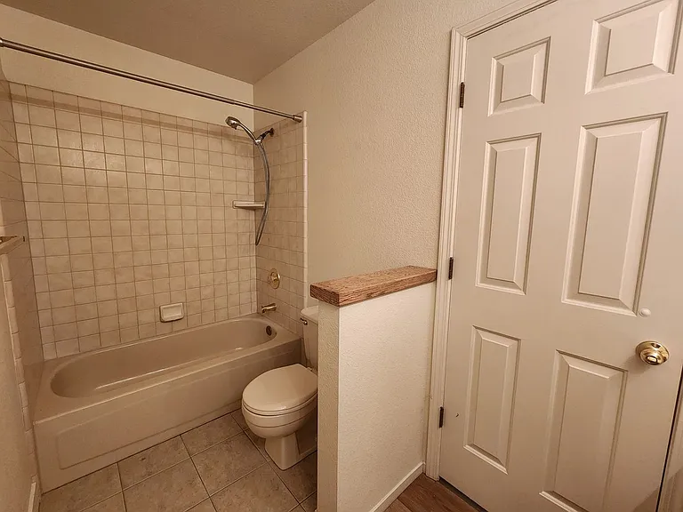 1007 Shadow Ln — Photo 24