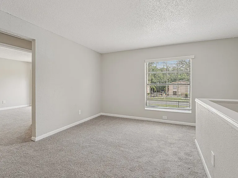 Del Rio Apartment Homes — Photo 28