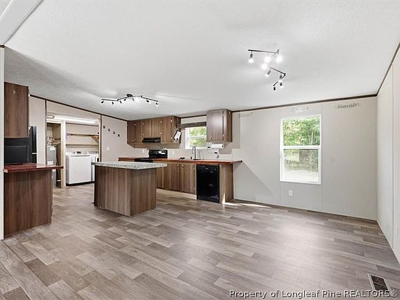 5th image of 510 Reagans Way