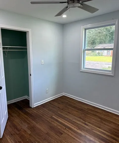 331 Simca St SE — Photo 9