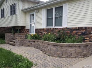 1307 Eastwood Dr, Rolla, MO 65401
