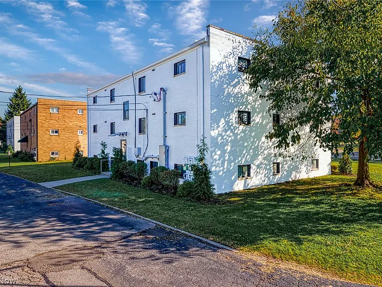 1673 Southbend Dr #2 — Photo 12