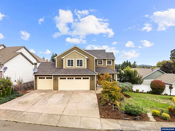 2nd image of 38 Sweden Cir