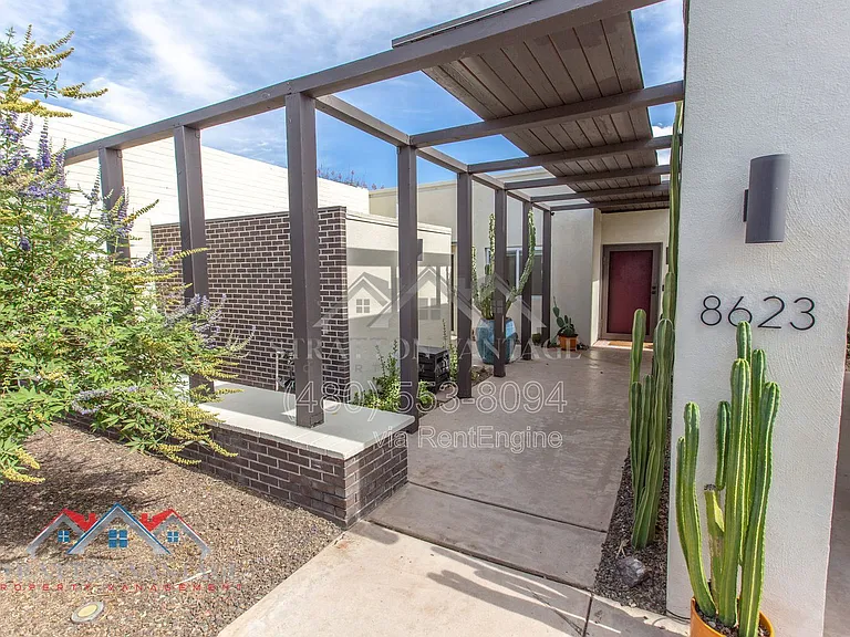 8623 E Devonshire Ave — Photo 9