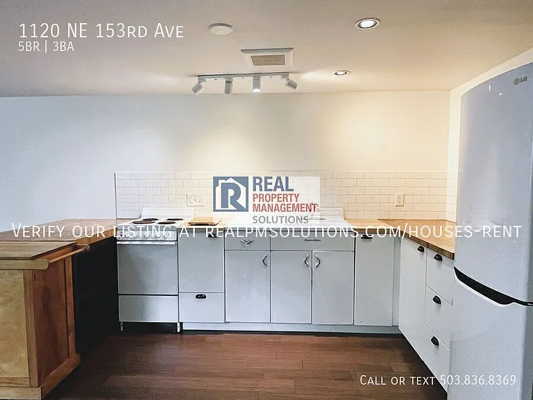 1120 NE 153rd Ave — Photo 51