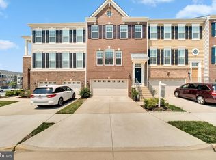 42510 Oak Park Sq, Ashburn, VA 20148