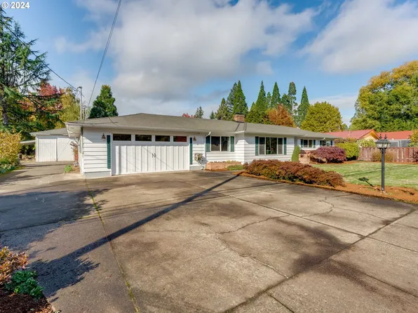 701 S Dayton Ave, Newberg, OR 97132