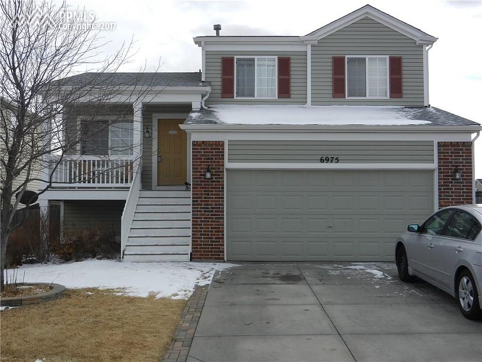 Beautiful home on a corner lot!