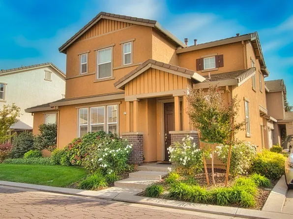 2512 Cottage Pointe Dr, Riverbank, CA 95367