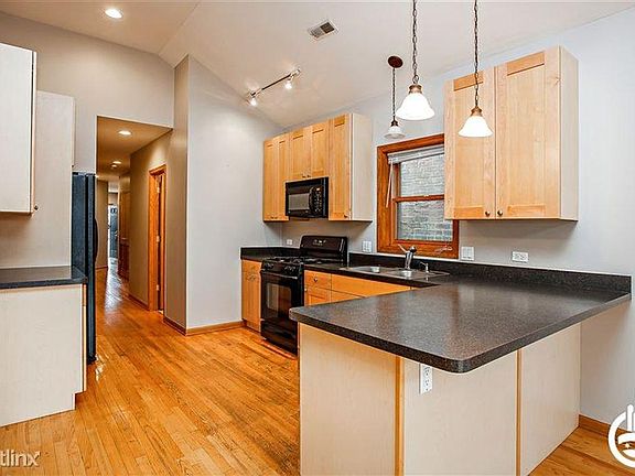 5th image of 847 N Mozart St #3
