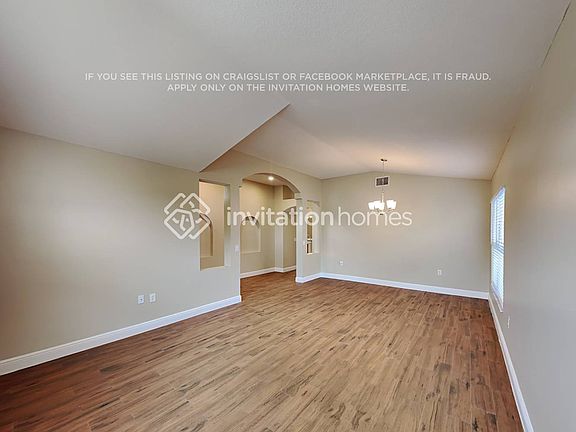 4th image of 1440 Baythorn Dr