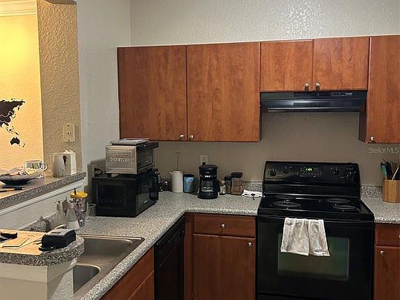 4th image of 304 E South St Unit 6025