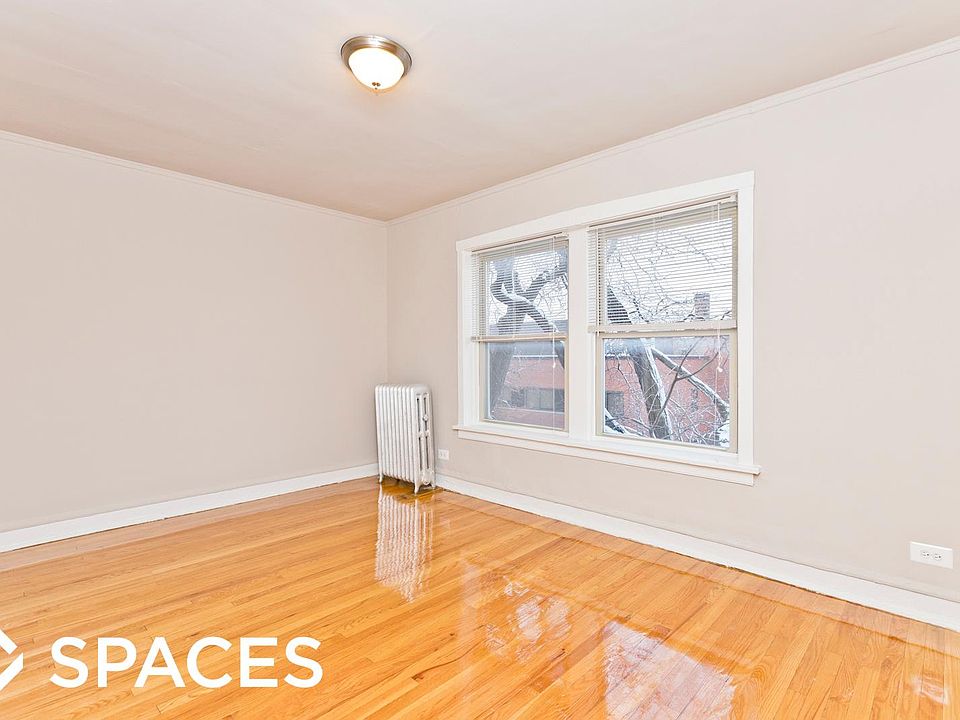 2nd image of 4025 W Melrose St #_e3_sprg