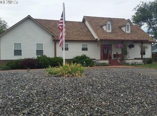 206 S 20th St, La Grande, OR 97850