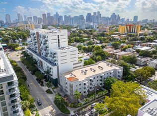 1060 NW 7th St APT 101, Miami, FL 33136