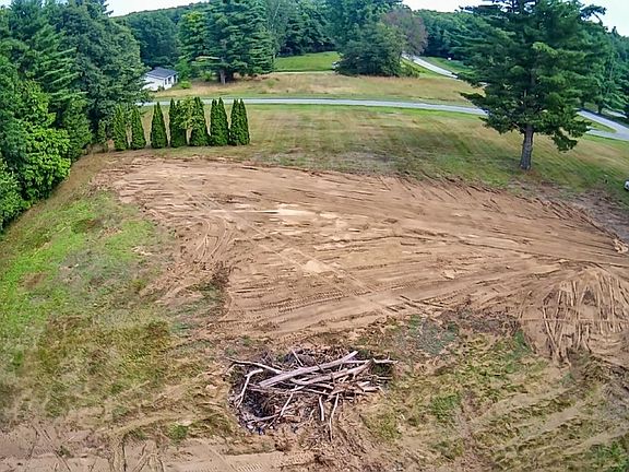 2nd image of 1160 Sandhill Road