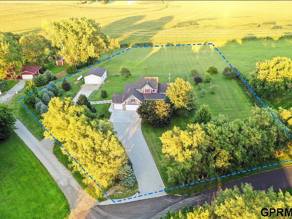 1st image of 302 Prairie Rd