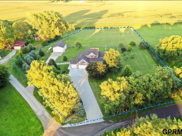 302 Prairie Rd, Plattsmouth, NE 68048