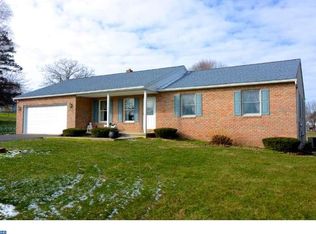 170 Center Rd, Douglassville, PA 19518