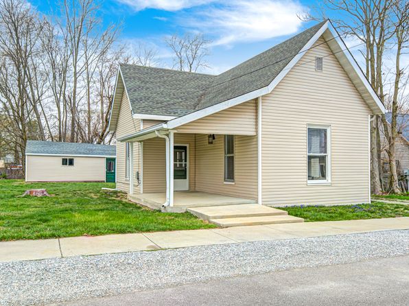 156 Cross St, Clayton, IN 46118