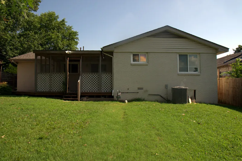 3 bed, 1.5 bath, 1264 sqft, $1,700 — Photo 4