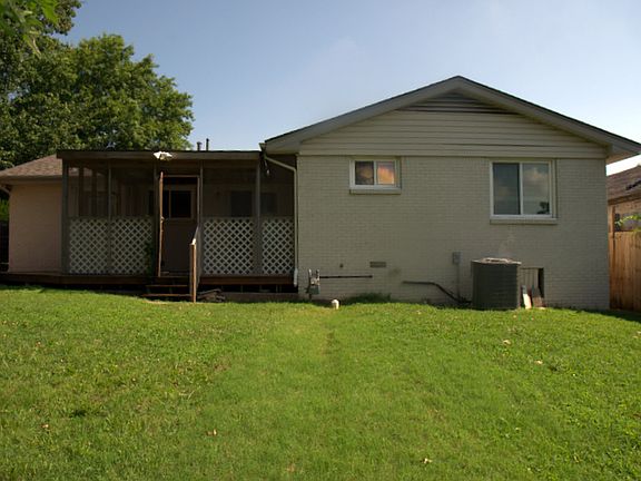 4th image of 5928 E 26th St